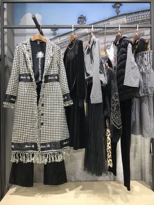大码女装店进货全攻略 品牌折扣与工厂直批货源一网打尽
